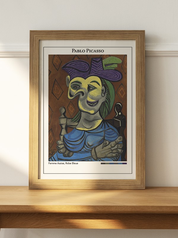 Pablo Picasso Femme Assise, Robe Bleue Poster - En İyi Fiyatlarla