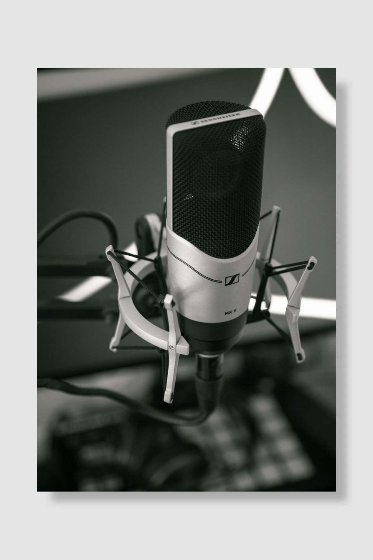 Black and white mike Müzik Poster Çerçevesiz Yüksek Kalite Müzik Afiş Duvar Poster - En İyi Fiyatlarla